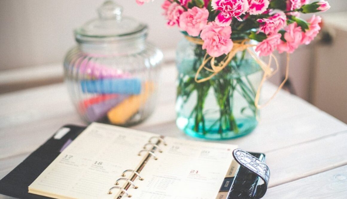 organizer-791939_1280-1024x682-1024x585