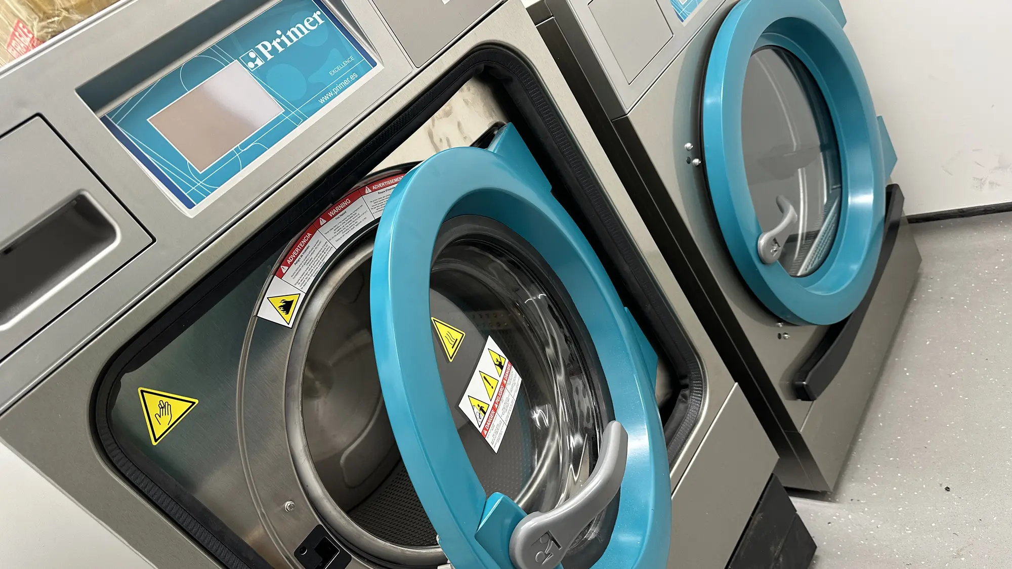 2 HNCP laundry machines