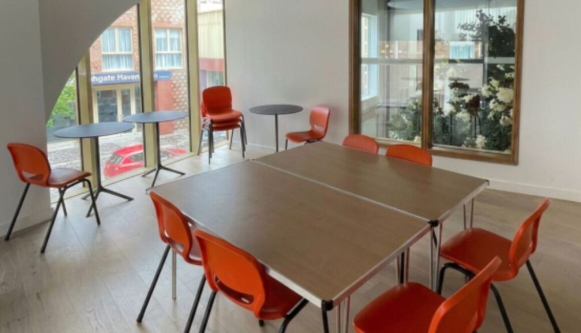 Photo 1 - Room interior (2)